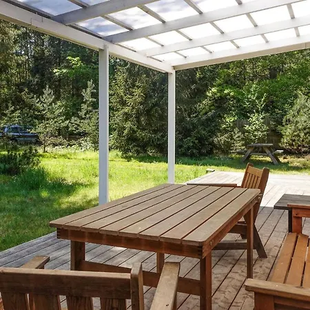 4 Bedroom Lovely In Dom wakacyjny *